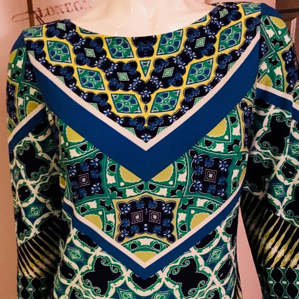 Tunic with three-quarter Sleeve
